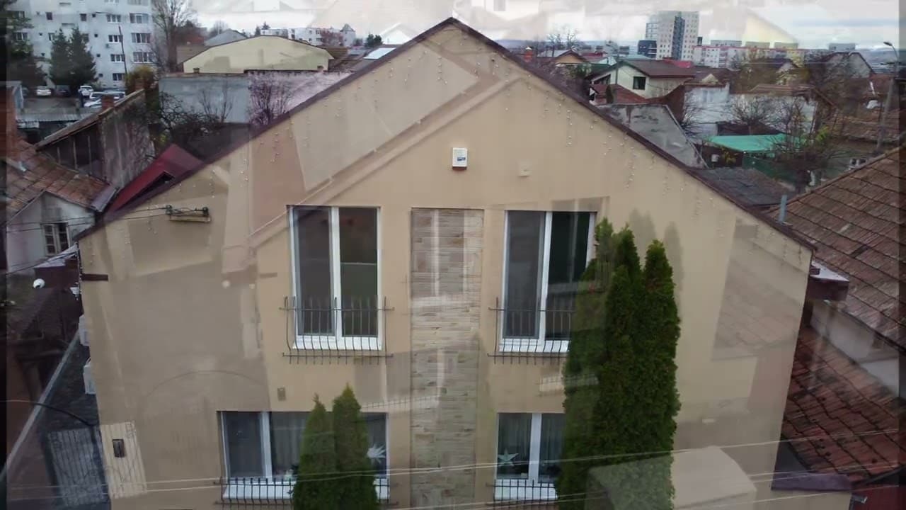 Curățare fațadă decorativă